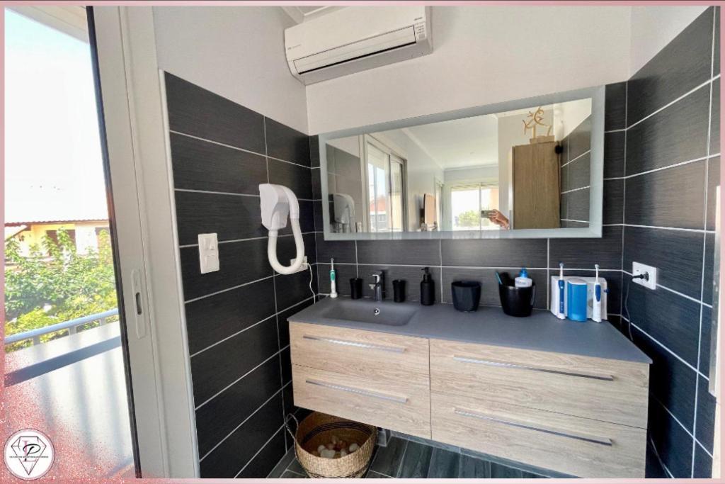 Les Mouettes, Bel Appartement A 50M Des Plages De วัลราส์-ปลาจ ภายนอก รูปภาพ